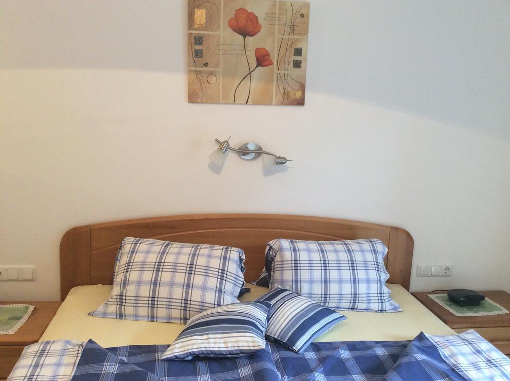 Haus Eder Burgi Hotel Nikolsdorf Ruang foto
